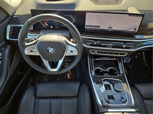 Used 2026 BMW X7 xDrive40i image 17