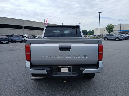 Used 2024 Toyota Tacoma SR5 RWD image 5