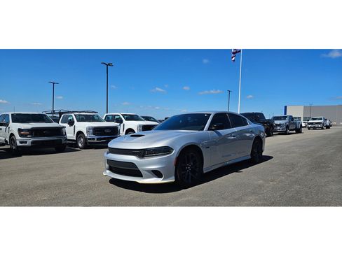 Used 2023 Dodge Charger R/T w/ Blacktop Package RWD image 5