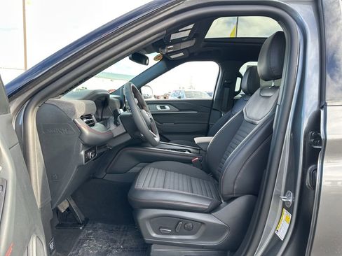 New 2026 Ford Explorer ST-Line w/ ST-Line Street Pack image 8