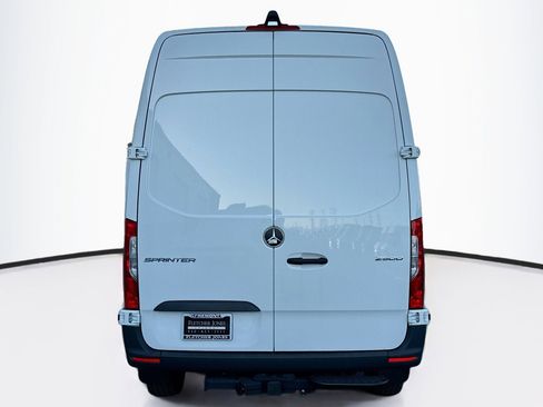New 2025 Mercedes-Benz Sprinter 2500 image 6