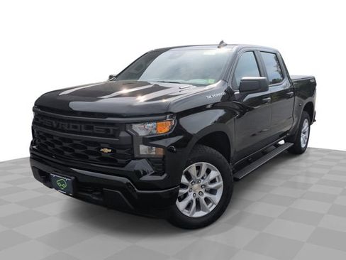 Used 2025 Chevrolet Silverado 1500 Custom AWD/4WD image 1