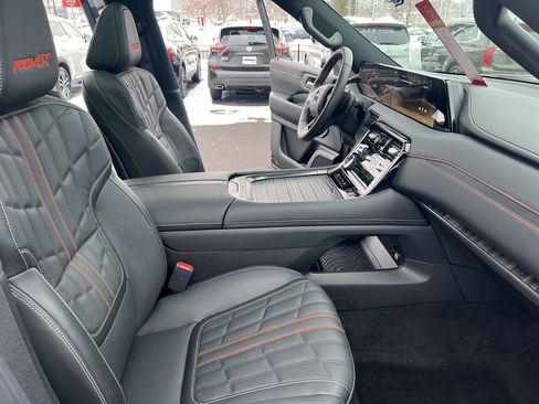 Certified 2025 Nissan Armada PRO-4X w/ Pro-4X Premium Package image 23