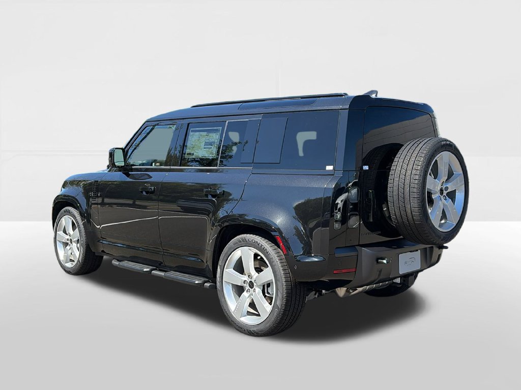 New 2026 Land Rover Defender 110 X-Dynamic SE AWD/4WD image 7