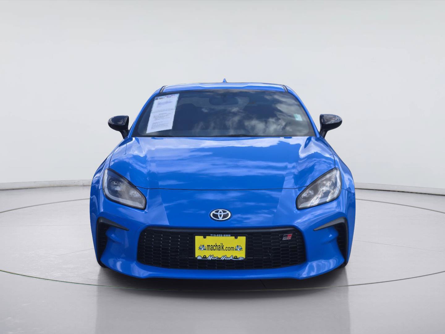 Used 2024 Toyota GR86 RWD image 2
