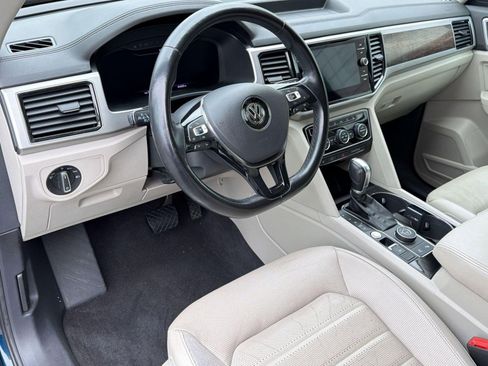 Used 2018 Volkswagen Atlas SEL Premium AWD/4WD image 4