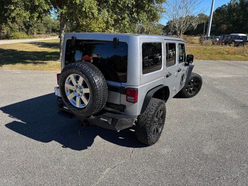 Used 2016 Jeep Wrangler Unlimited Sahara w/ Dual Top Group image 6