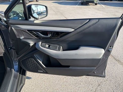 Used 2025 Subaru Outback Limited w/ Popular Package #2 image 9