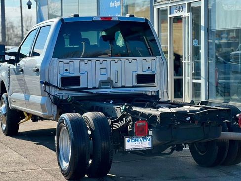 Used 2023 Ford F350 XLT image 3