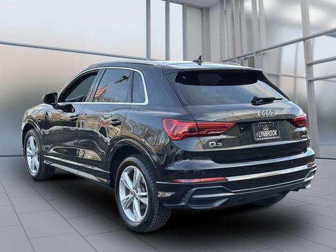 Used 2019 Audi Q3 2.0T Premium w/ Convenience Package image 7