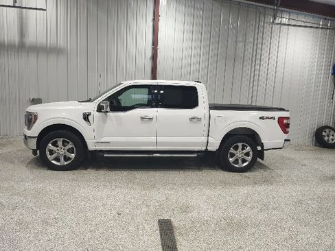 Used 2021 Ford F150 Lariat w/ Equipment Group 502A High AWD/4WD image 3