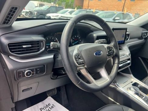 Certified 2024 Ford Explorer XLT w/ Equipment Group 202A AWD/4WD image 7