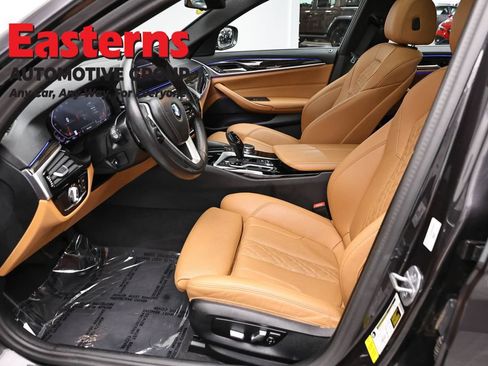 Used 2023 BMW 530i w/ Convenience Package RWD image 14