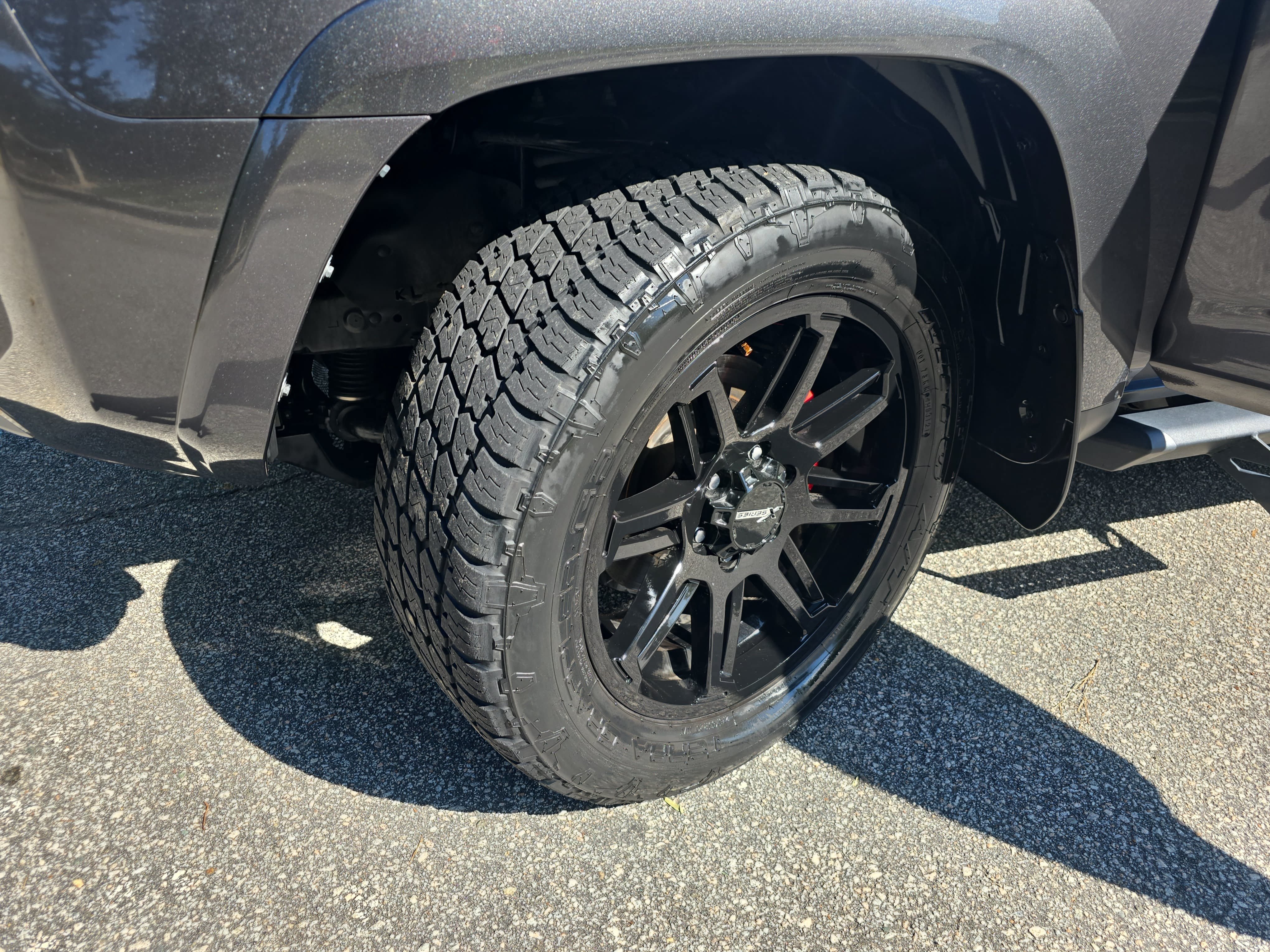 Used 2022 Toyota 4Runner TRD Off-Road Premium w/ Moonroof Package AWD/4WD image 32