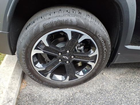 New 2026 Chevrolet Equinox LT w/ Convenience Package II image 8