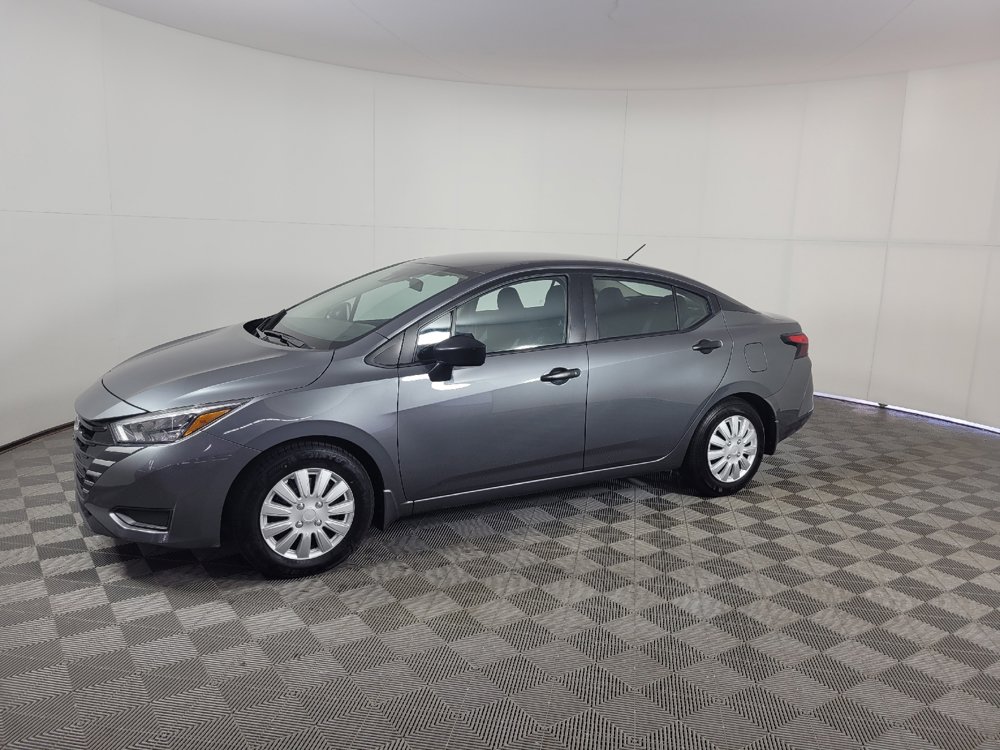 Used 2025 Nissan Versa S w/ Trunk Package FWD image 2