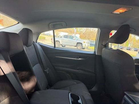 Used 2025 Toyota Camry LE image 15