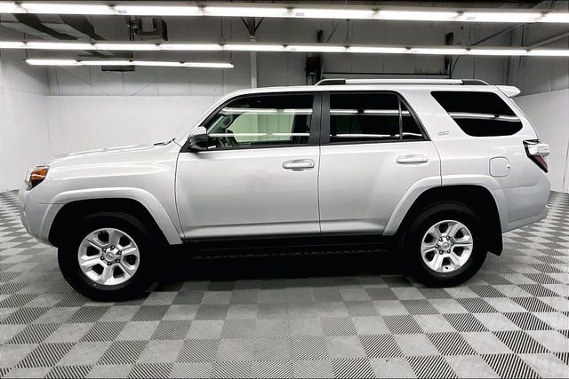 Used 2024 Toyota 4Runner SR5 AWD/4WD image 13