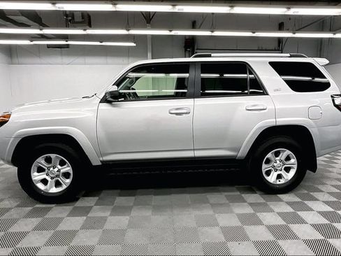 Used 2024 Toyota 4Runner SR5 AWD/4WD image 13
