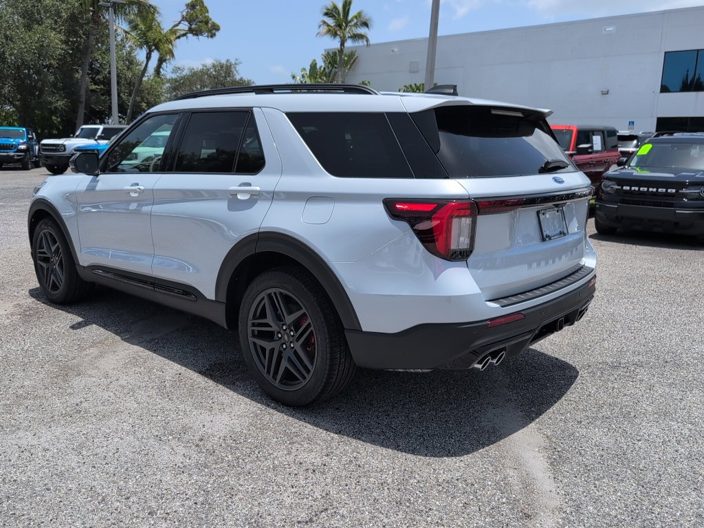New 2026 Ford Explorer ST w/ Sun And Sound Package AWD/4WD image 5