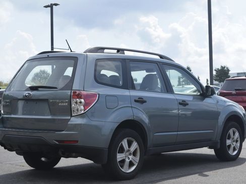 Used 2013 Subaru Forester 2.5X w/ Alloy Wheel Pkg AWD/4WD image 3