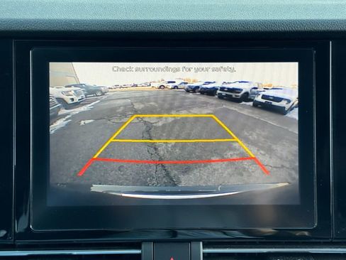 Used 2021 Kia Niro EX image 19