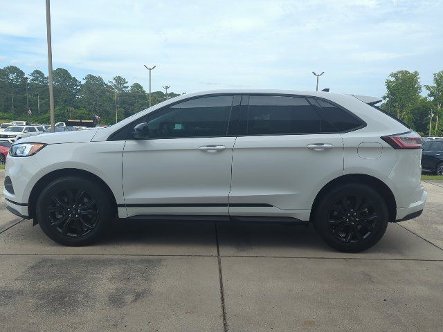 Used 2024 Ford Edge SE w/ Black Appearance Package AWD/4WD image 4