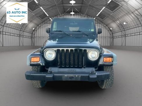 Used 2006 Jeep Wrangler Unlimited w/ Security Group AWD/4WD image 2
