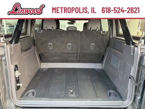 Used 2022 Ford Bronco Badlands image 11