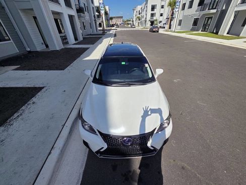 Used 2015 Lexus CT 200h image 3