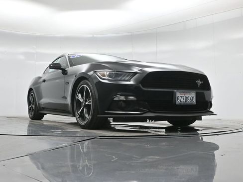 Used 2016 Ford Mustang GT Premium w/ Enhanced Security Package image 43