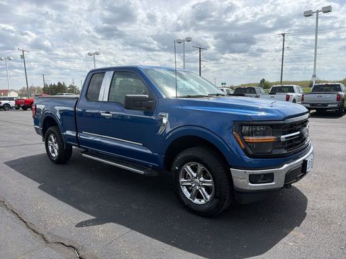 Used 2025 Ford F150 XLT w/ Equipment Group 301A Standard AWD/4WD image 7