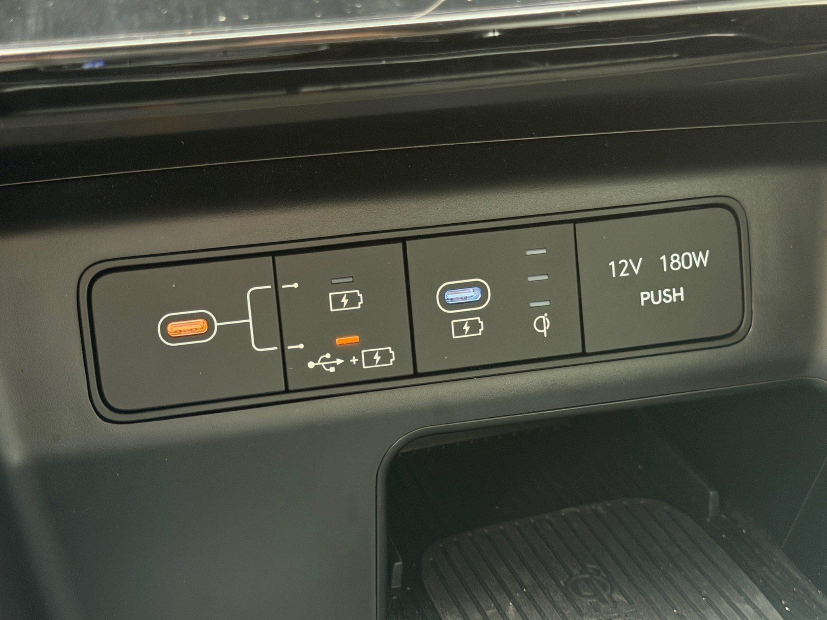 Used 2025 Hyundai Tucson SEL FWD image 34