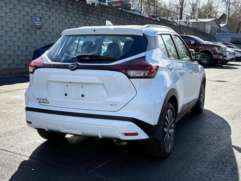 Used 2024 Nissan Kicks SV image 6