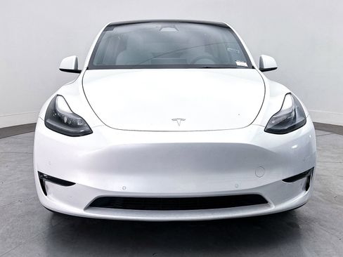 Used 2022 Tesla Model Y Performance AWD/4WD image 11