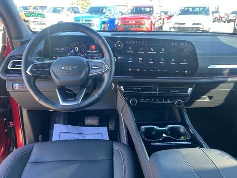 Used 2025 Chevrolet Traverse Z71 w/ Driver Confidence Package image 20