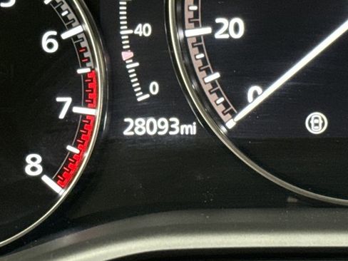 Used 2023 MAZDA MAZDA3 s FWD image 19