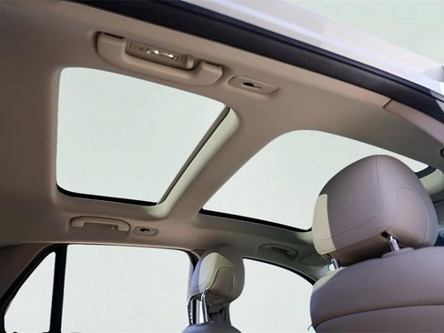 Used 2021 Mercedes-Benz GLC 300 image 36