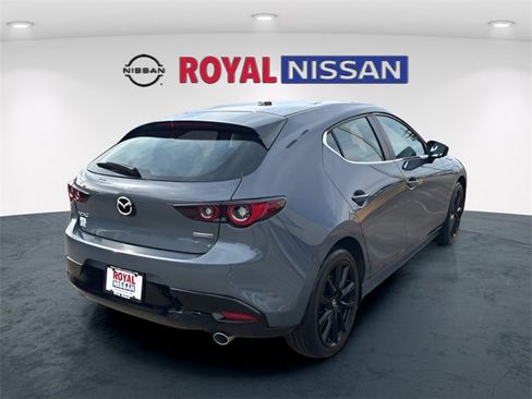 Used 2023 MAZDA MAZDA3 s image 7
