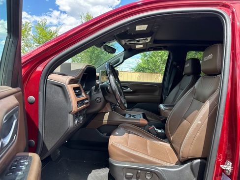 Used 2022 Chevrolet Tahoe High Country AWD/4WD image 11