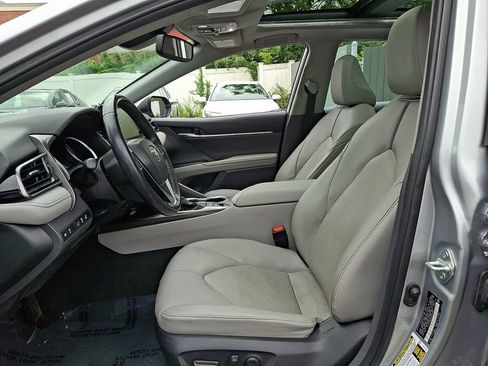 Used 2022 Toyota Camry XLE AWD/4WD image 14