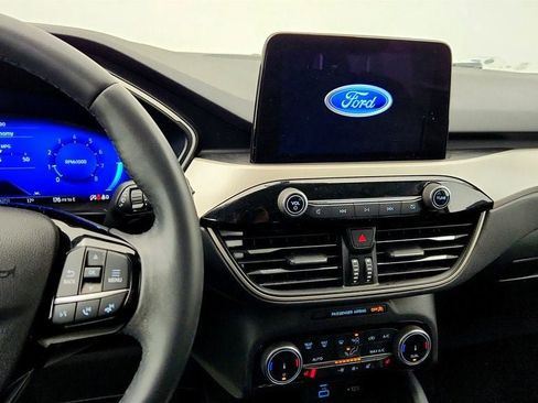 Used 2022 Ford Escape SEL w/ Technology Package image 18