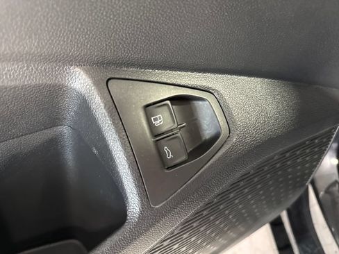 Used 2024 Volkswagen Jetta SE FWD image 31