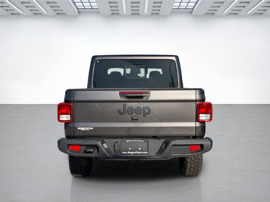 New 2026 Jeep Gladiator Sport AWD/4WD image 4