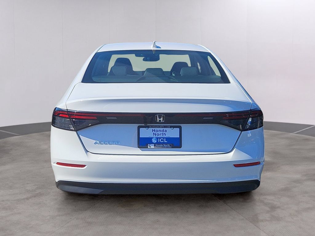 Certified 2025 Honda Accord LX image 5