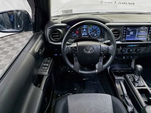 Used 2021 Toyota Tacoma TRD Off-Road AWD/4WD image 21