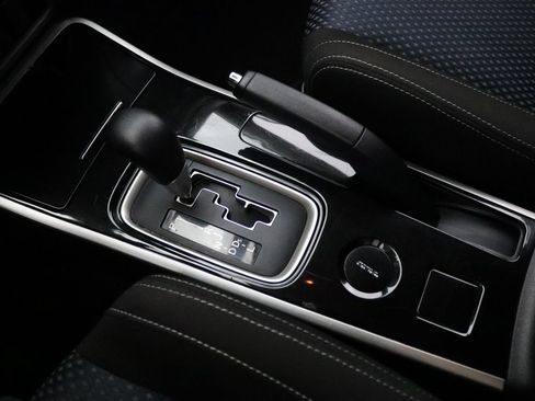 Used 2018 Mitsubishi Outlander ES FWD image 28