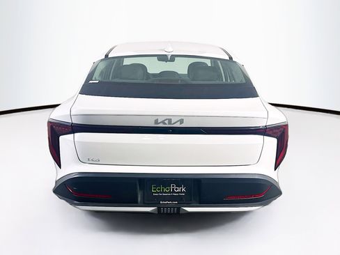 Used 2025 Kia K4 LXS image 7