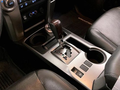 Used 2019 Toyota 4Runner Limited AWD/4WD image 19
