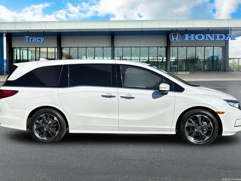 Certified 2024 Honda Odyssey Elite image 4